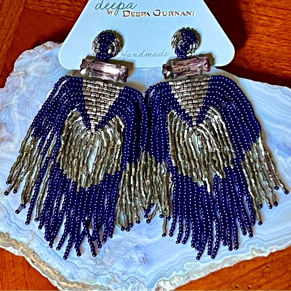 🌺🎉HP🎉🌺 NWT Deepa Gurnani Beaded Fringe Chandeliers - Picture 2 of 14